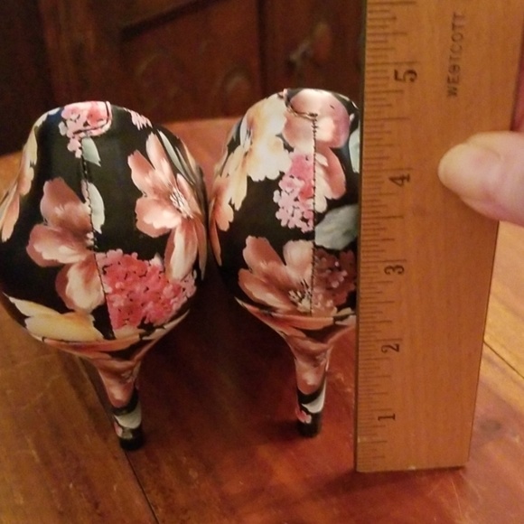 Nine West size 6m pumps - Picture 6 of 7